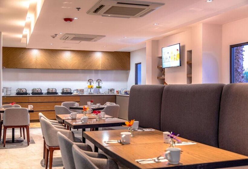 בית מלון כפרי Comfort Inn Hermosillo Aeropuerto