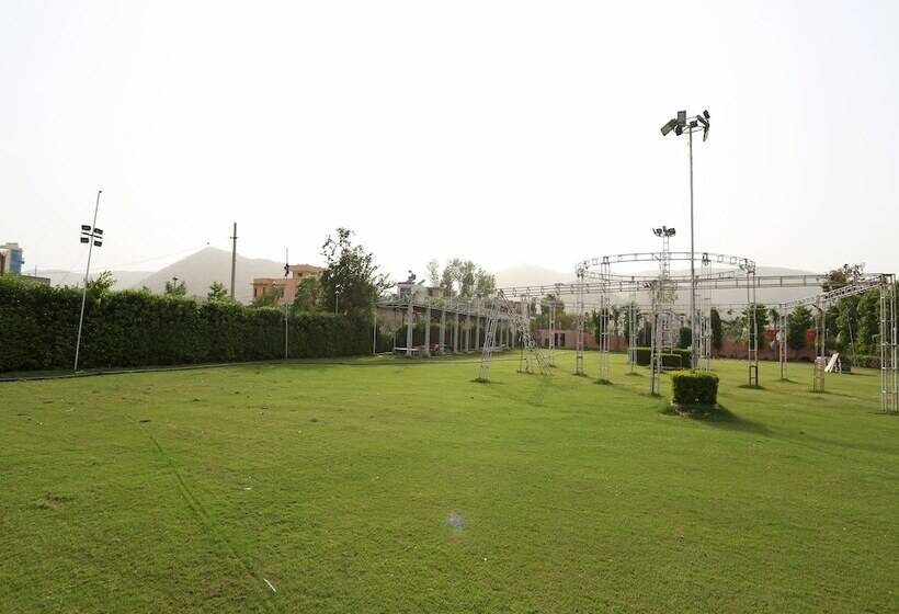 فندق Dolly By Oyo Rooms