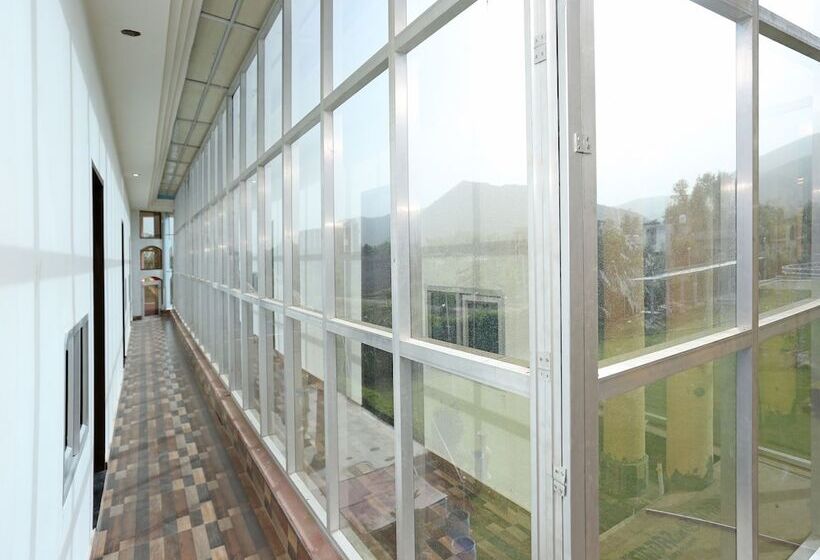 فندق Dolly By Oyo Rooms