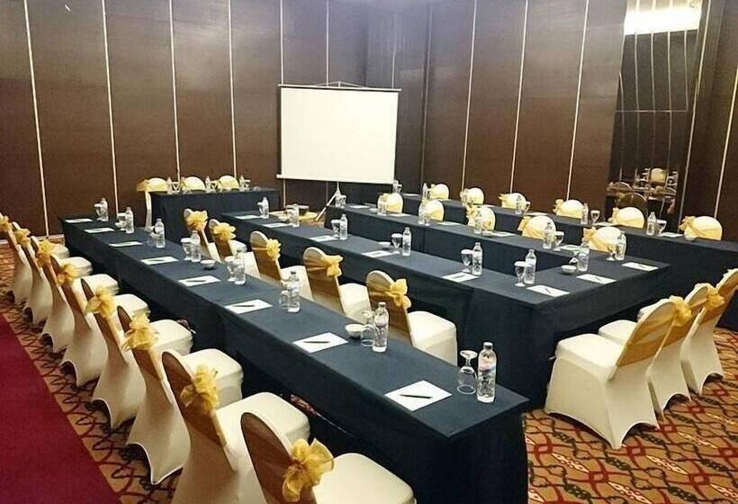 בית מלון כפרי Grand Allison