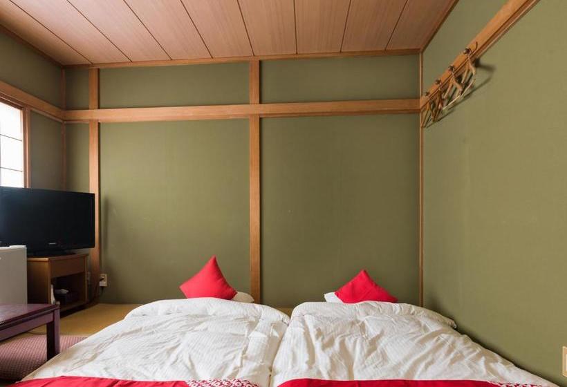 בית מלון כפרי Jogashima Asobigasaki Resort By Oyo Rooms