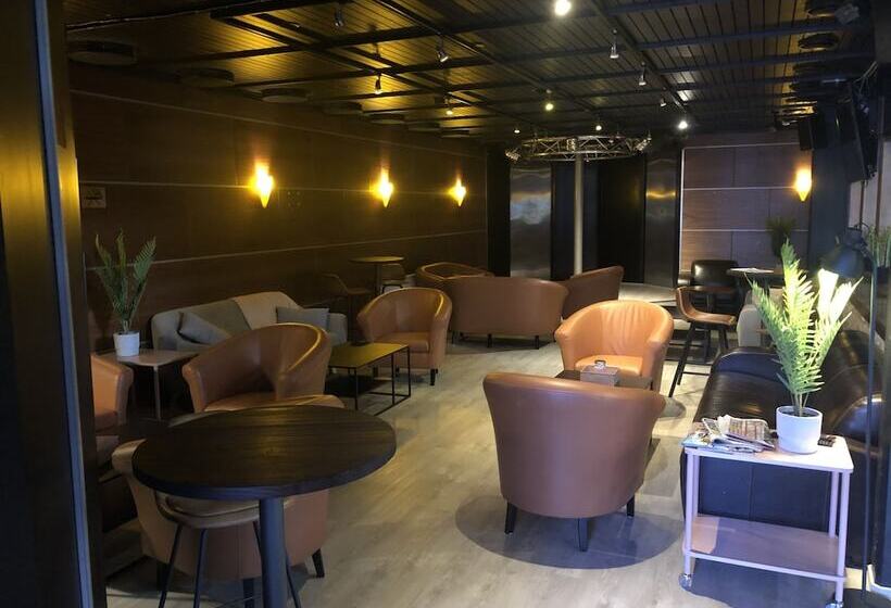 酒店 Kauhajoen Krouvi