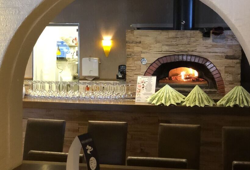 酒店 Kauhajoen Krouvi