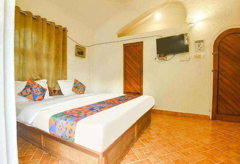 هتل Fabexpress Royal Baga Residency