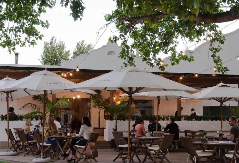 هتل La Paris Estate