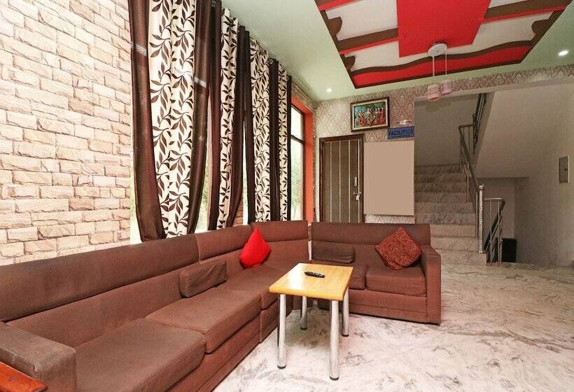 فندق Lakshya Palace By Oyo Rooms