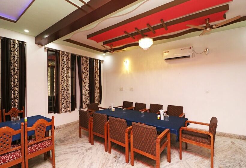 فندق Lakshya Palace By Oyo Rooms