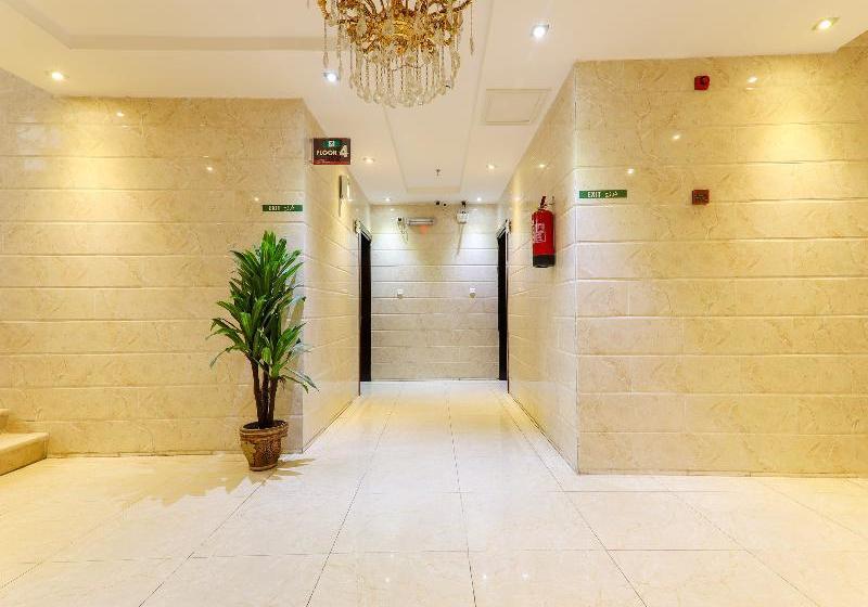 Отель Meresi Plaza By Oyo Rooms