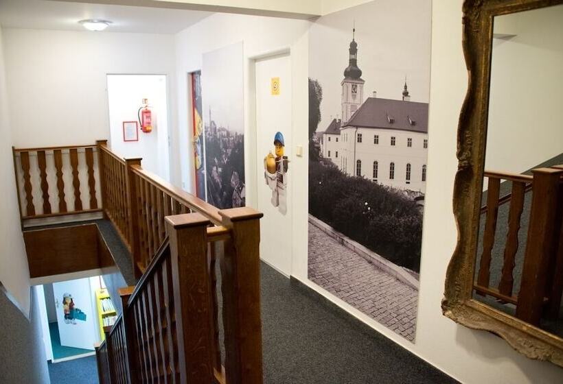 בית מלון כפרי A Museum Of Bricks