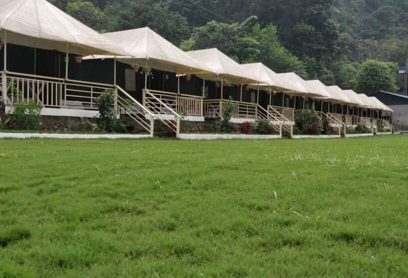 ホテル Nature's Valley Resort