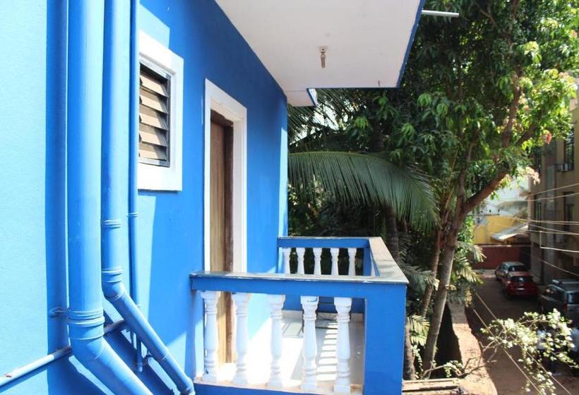 호텔 Navdurga Holidays