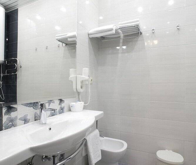 בית מלון כפרי Old Town