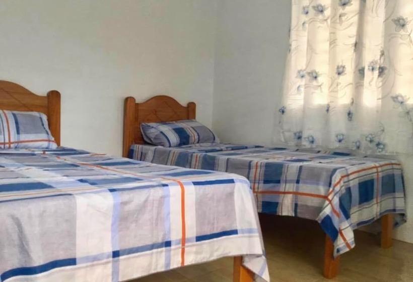 فندق Papa Tasi Lake Side  And Park