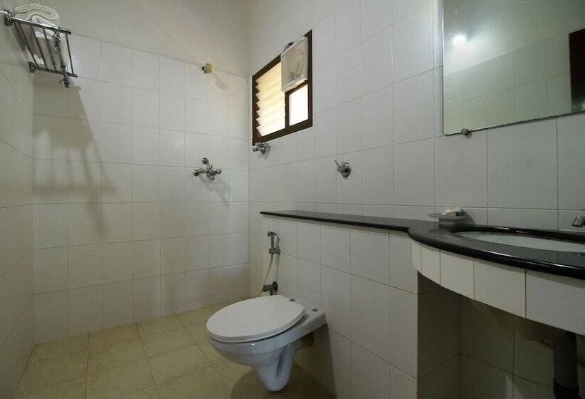 Отель Phalguni River Lodge By Oyo Rooms