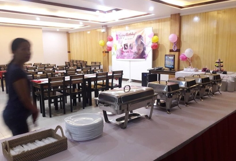 ホテル Queen's Suite