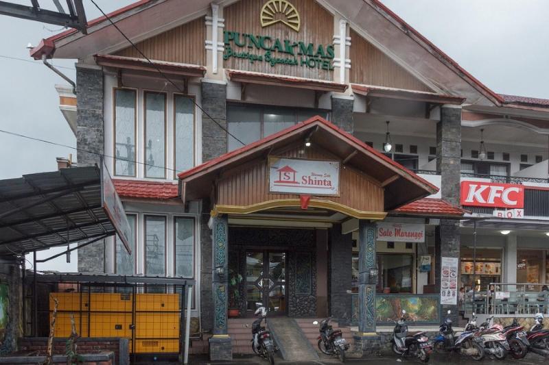 ホテル Reddoorz Syariah @ Cipanas