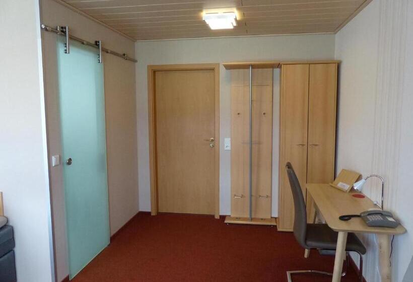 ホテル /restaurant Balkan