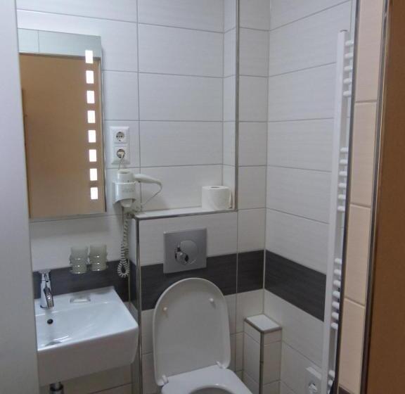 ホテル /restaurant Balkan