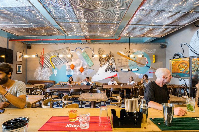 Отель Mute Hostel Milfontes