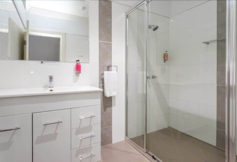 هتل The Manhattan