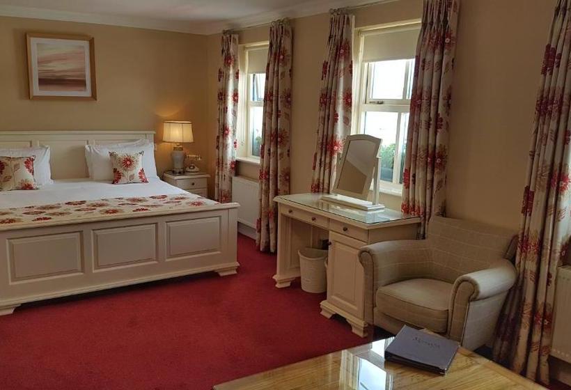 The Moorings Hotel & Seafood Restaurant