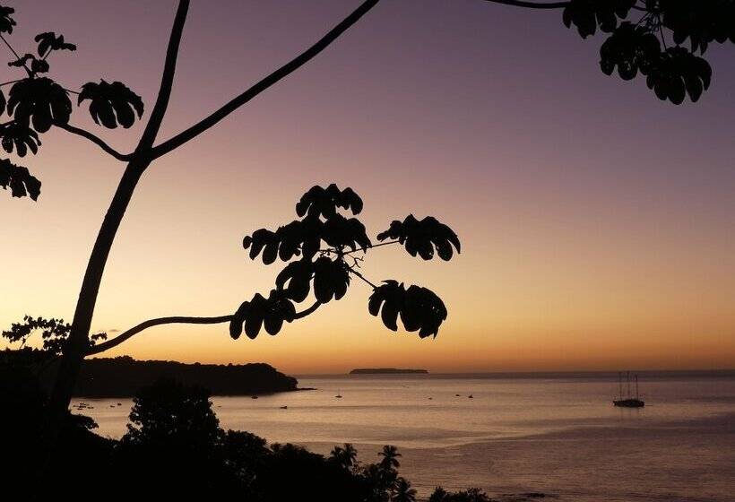 هتل The Tranquilo Lodge All Meals Included