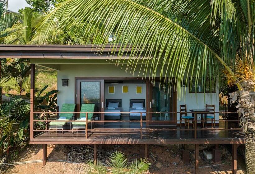 هتل The Tranquilo Lodge All Meals Included