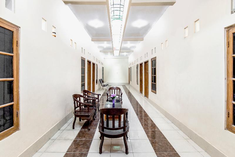 호텔 Wisma Arsanta By Oyo Rooms