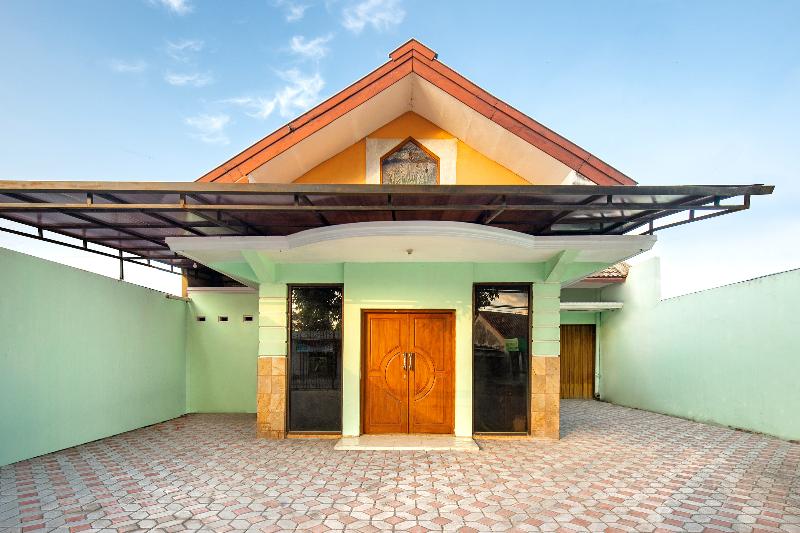 호텔 Wisma Arsanta By Oyo Rooms