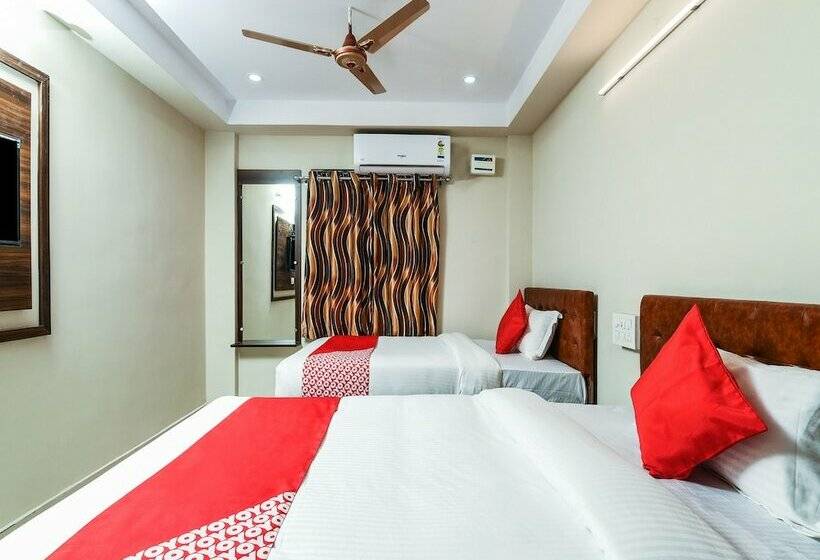 Oyo 26559 Renuka Hotels
