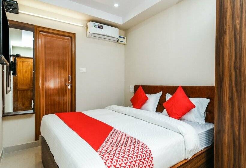 Oyo 26559 Renuka Hotels