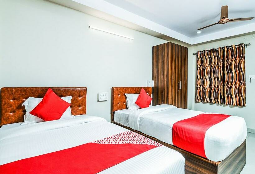 Oyo 26559 Renuka Hotels