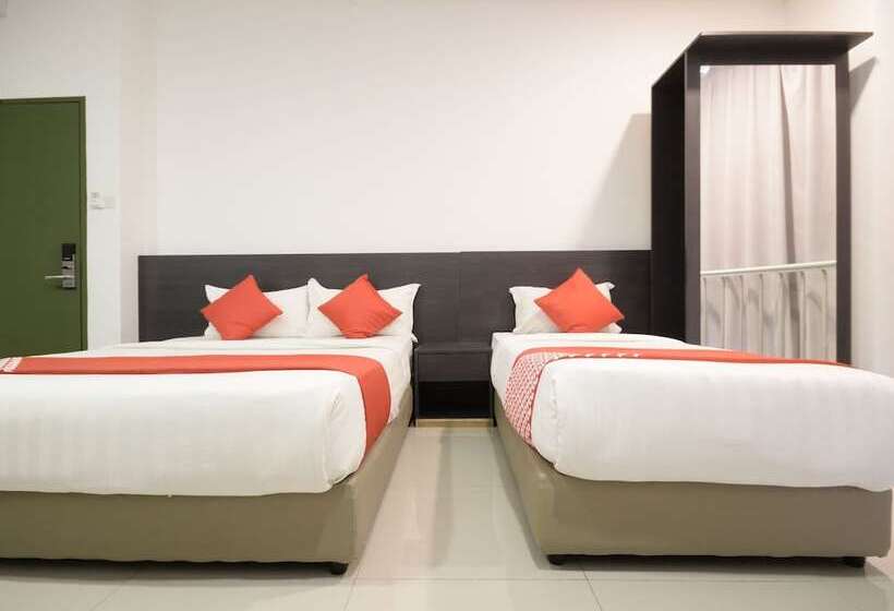 Oyo 906 Happy 92 Hotel Lumut