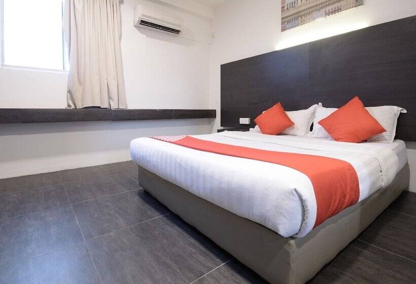 Oyo 906 Happy 92 Hotel Lumut