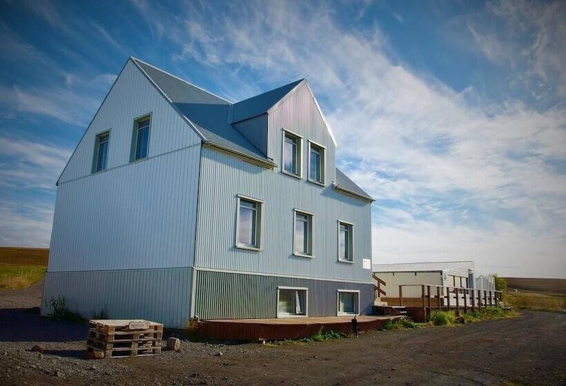 پانسیون Saltvík Farm Guesthouse