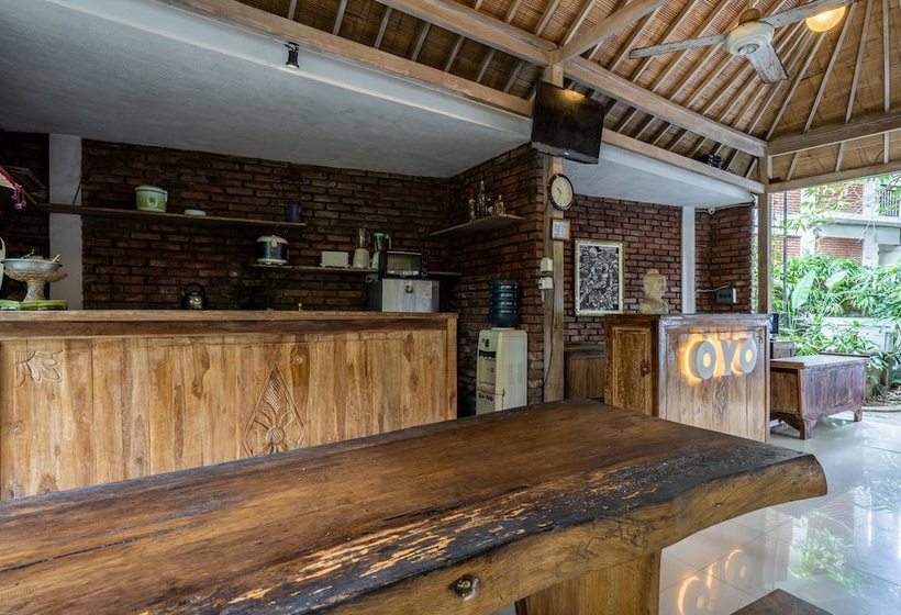 膳宿费 Van Mandri Guest House By Oyo Rooms