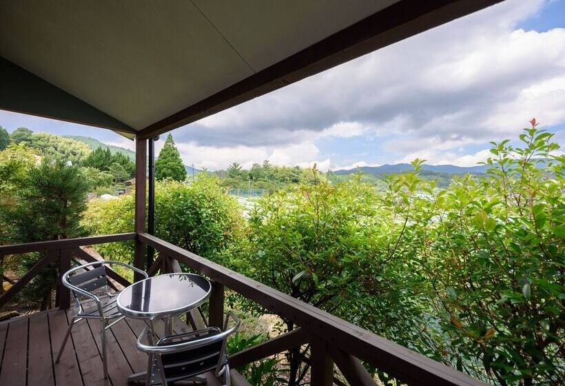 Ryokan Yufuin Jiyukan