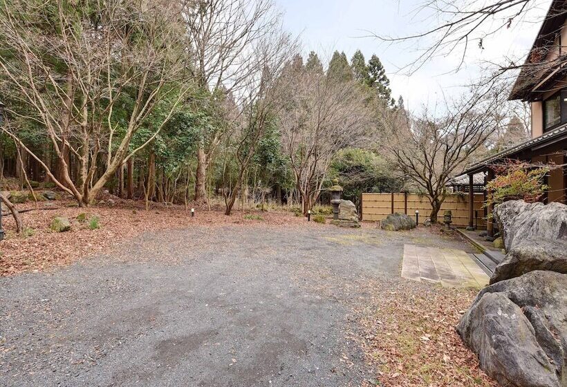 료칸 Yufuin Kinrinko Kadan