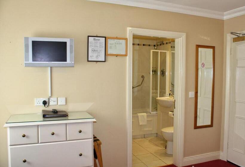 The Moorings Hotel & Seafood Restaurant