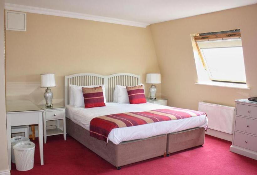 The Moorings Hotel & Seafood Restaurant