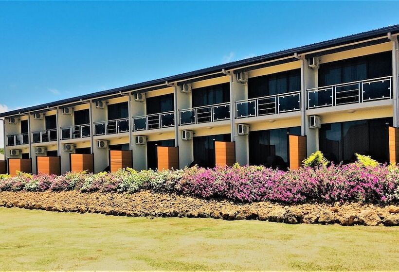 Yadua Bay Resort & Villas