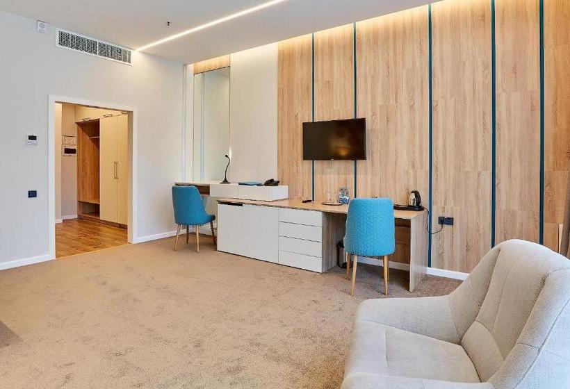 فندق Aquaminsk  Plus