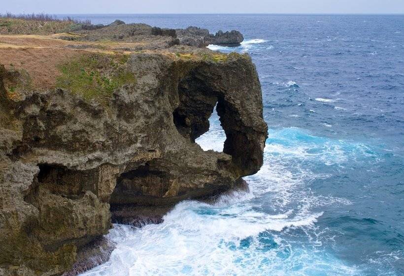 Beach Resort Hotel Kalakaua