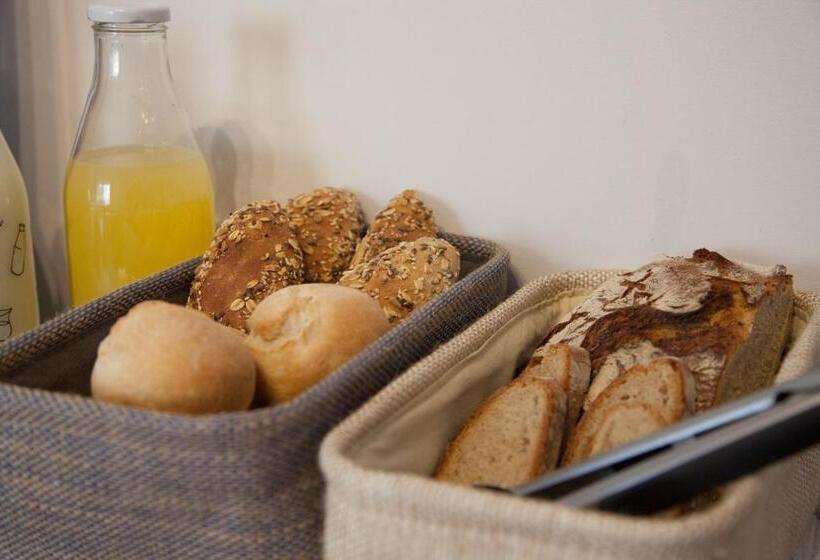 ベッドアンドブレックファースト Casa Mariolas