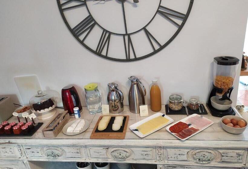 ベッドアンドブレックファースト Casa Mariolas