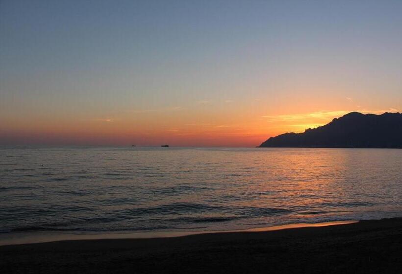 تختخواب و صبحانه Core Amalfitano City Suites
