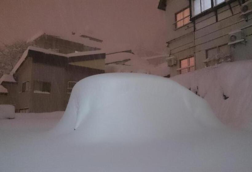 تختخواب و صبحانه Nozawa Dream Central