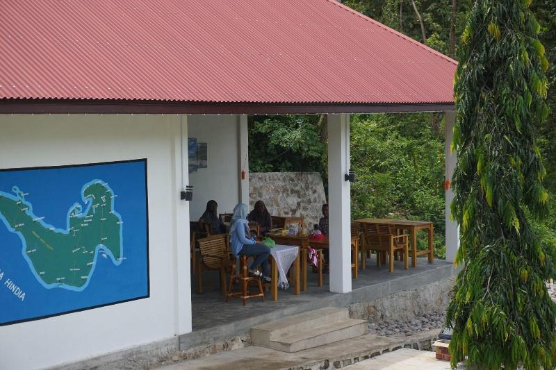 تختخواب و صبحانه The Hawk's Nest Resort