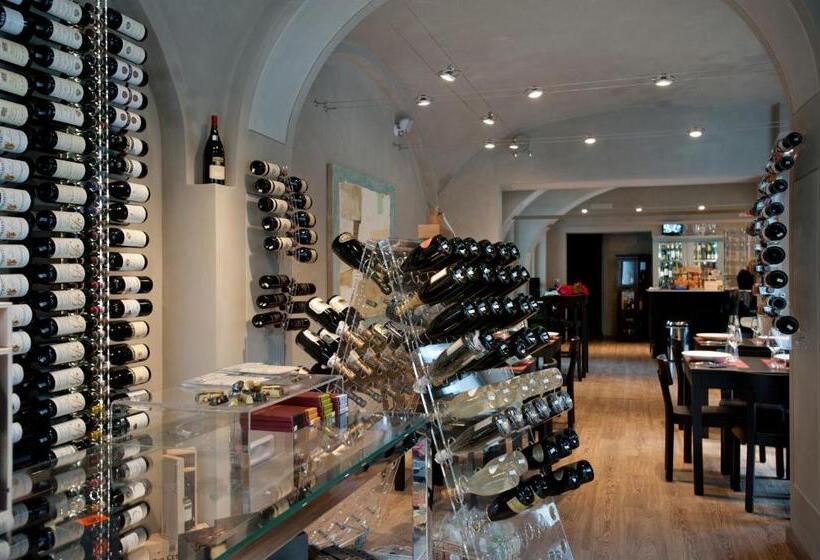 مبيت وإفطار Vinoteca La Sacrestia