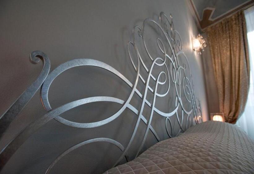 مبيت وإفطار Vinoteca La Sacrestia